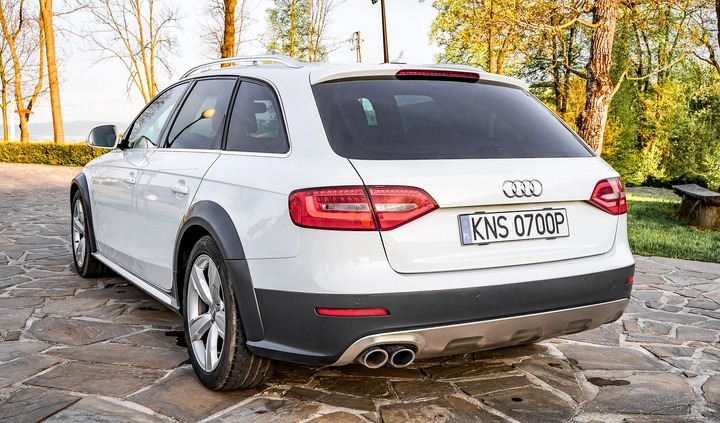 Audi A4 Allroad cena 67900 przebieg: 135500, rok produkcji 2012 z Dobra małe 704